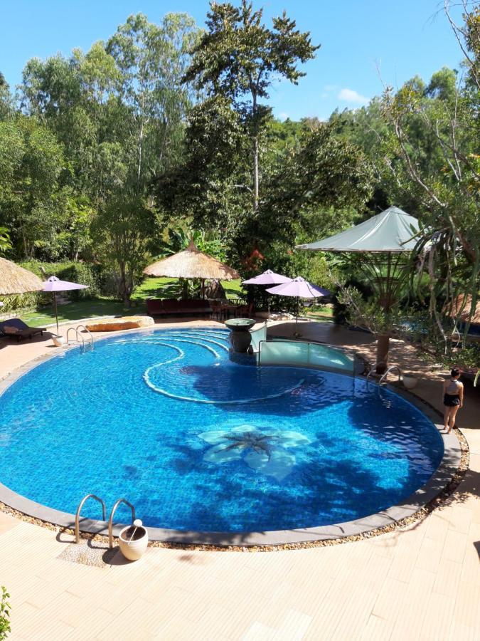 ควง นัท โฮเต็ล Hotel ญาจาง ภายนอก รูปภาพ